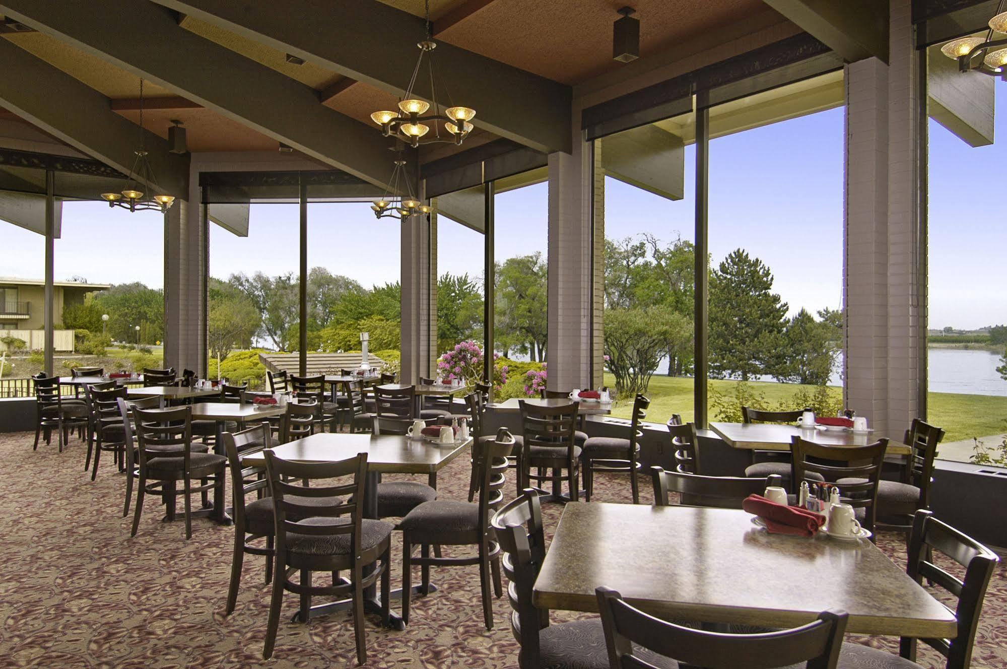Holiday Inn Richland on the River Exterior foto
